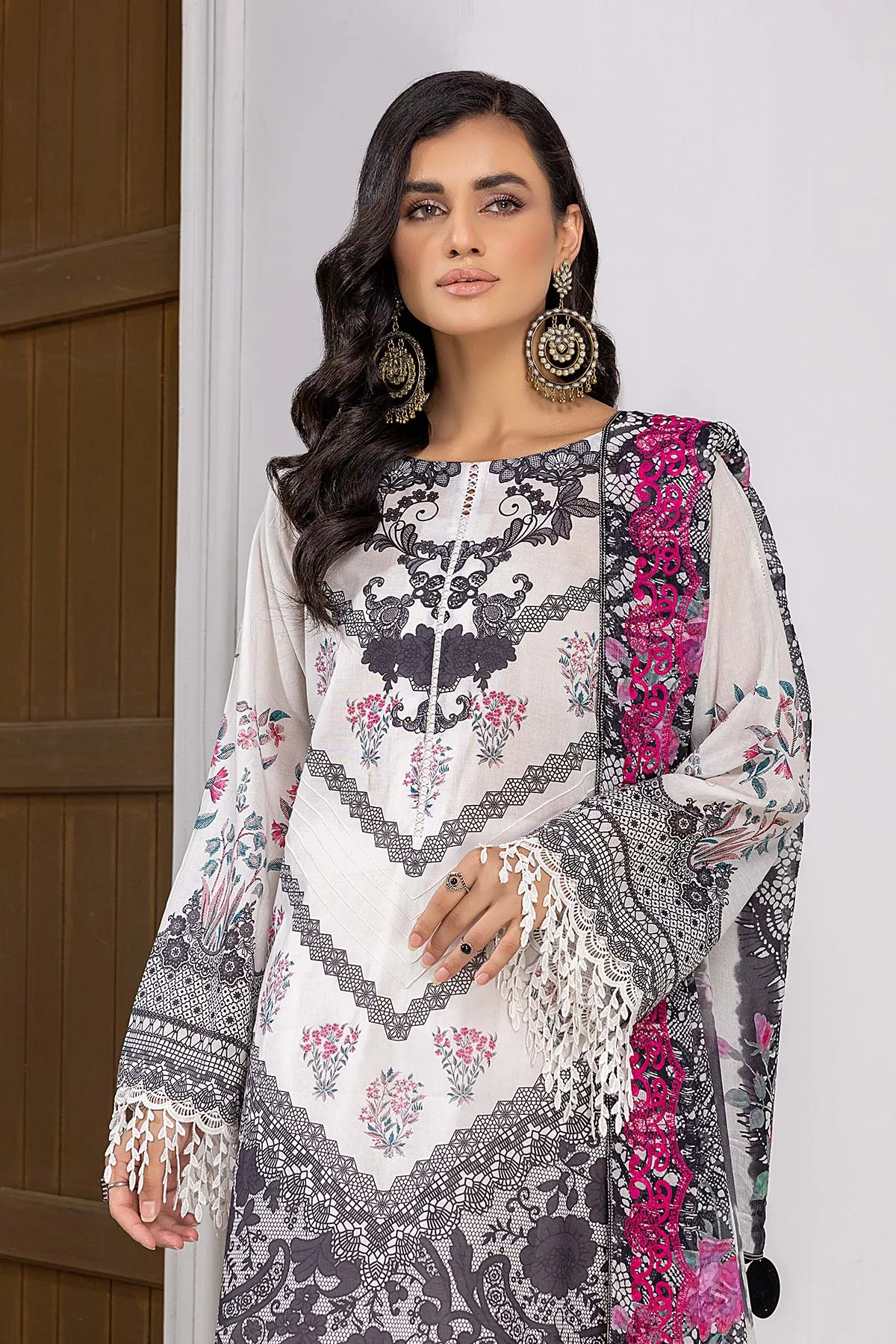 3-Pc Charizma Lawn Printed Suit with Embroidered Dupatta PEC22-59-S