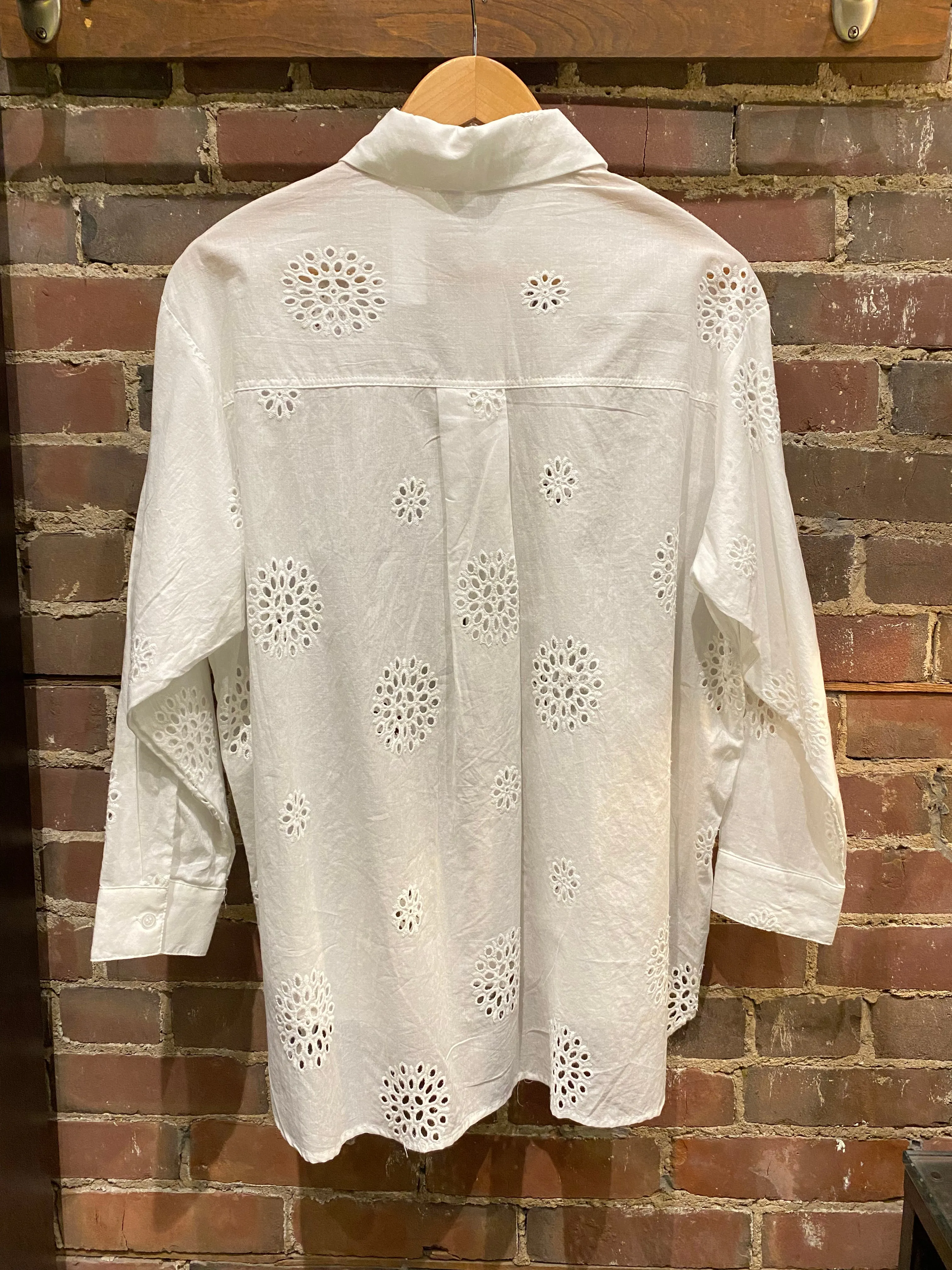 EYELET OVERSIZE LONG SLEEVE SHIRT