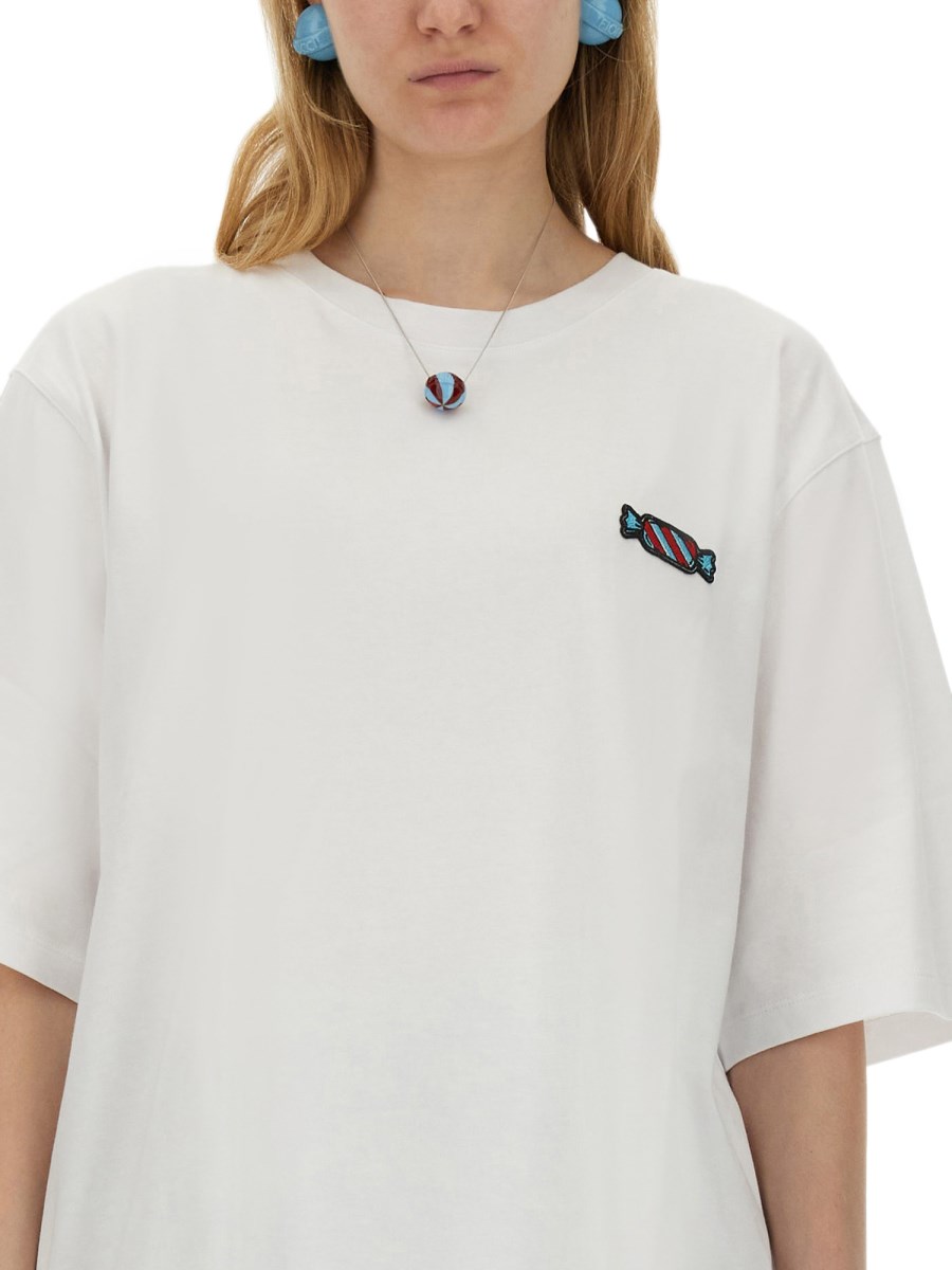 FIORUCCI      T-SHIRT IN JERSEY DI COTONE CON PATCH CANDY 