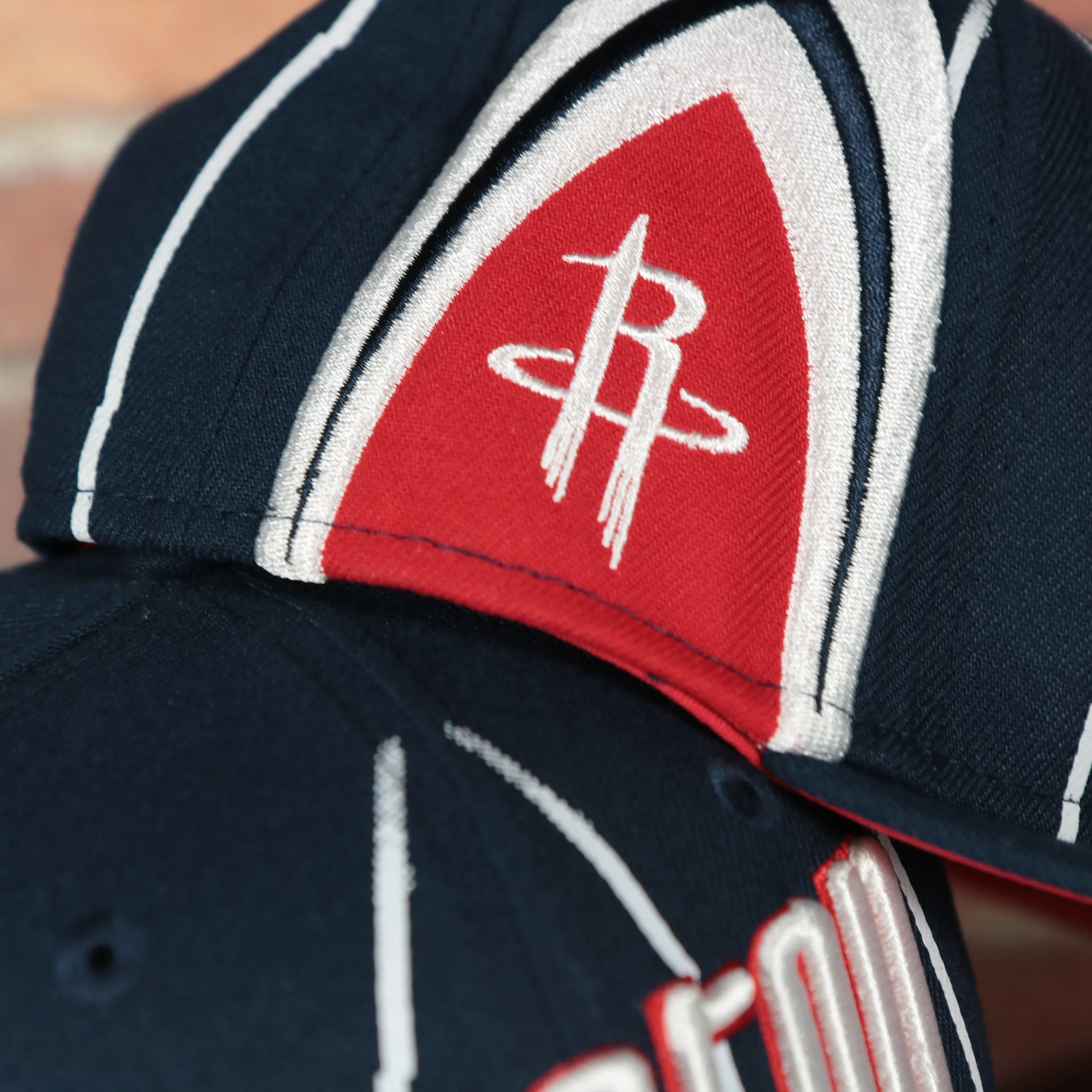 Houston Rockets 2022 City Edition Retro Houston Red Bottom Youth 9Fifty Side Patch Snapback Cap | New Era, Navy