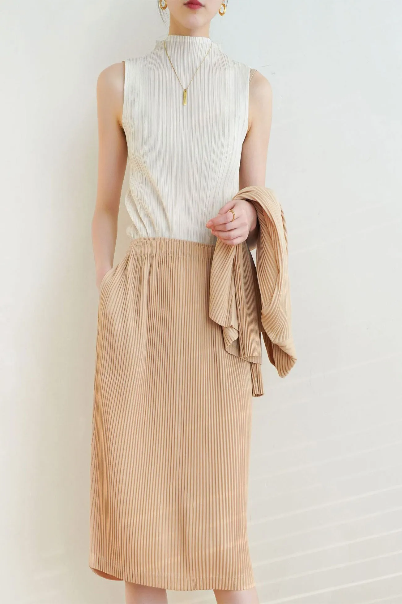 Mock Neck Pleated Tank Top