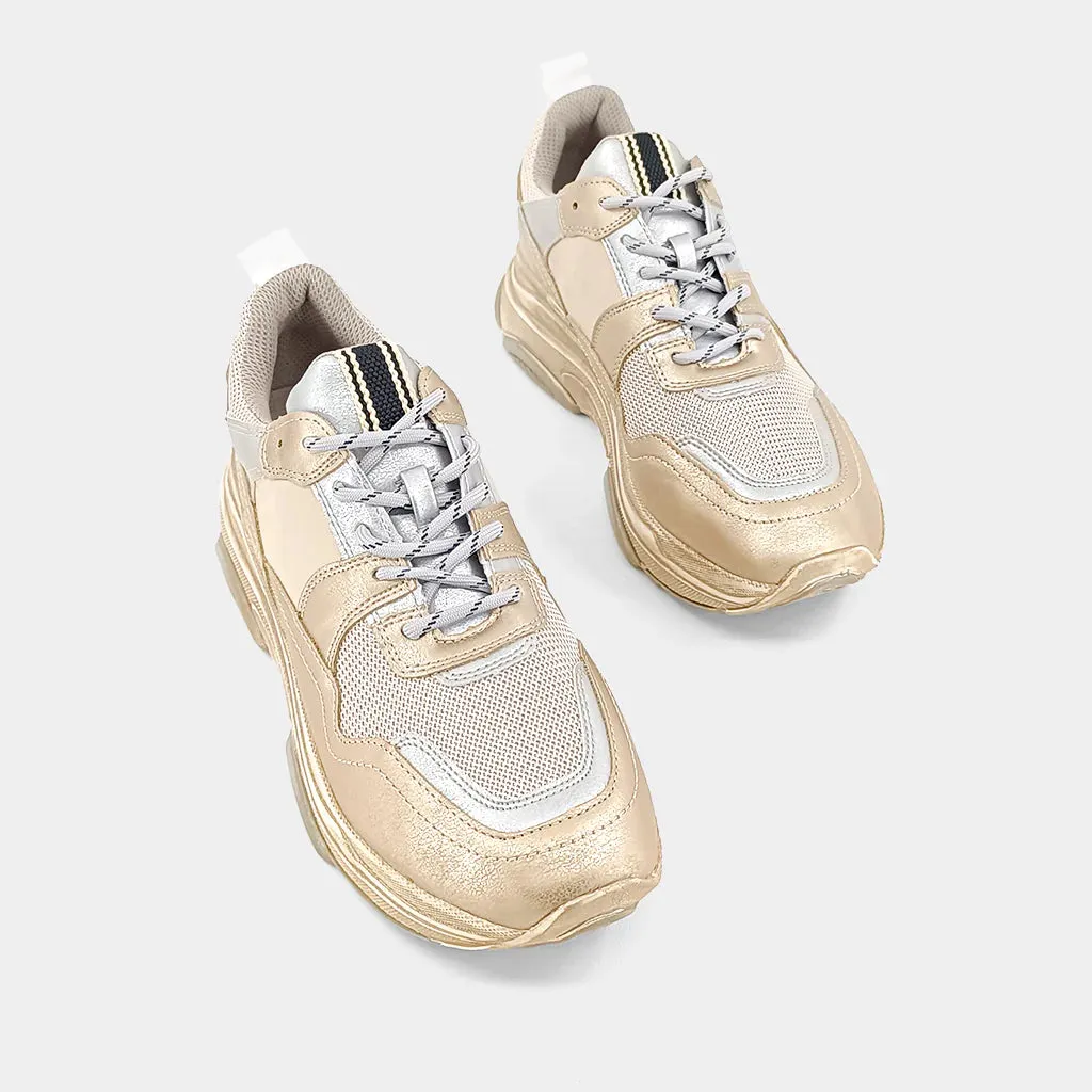 Perla Gold Distressed Sneaker